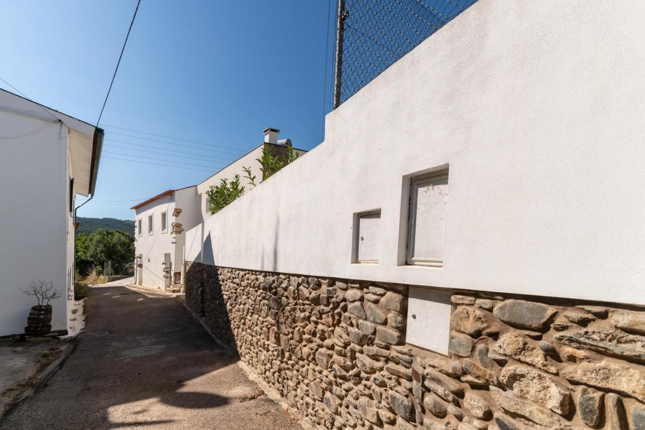 Beautiful House Villa Miranda do Corvo Exterior photo